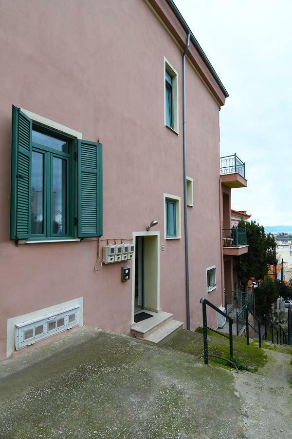 Sofokleous Apartment Kavála Exterior photo